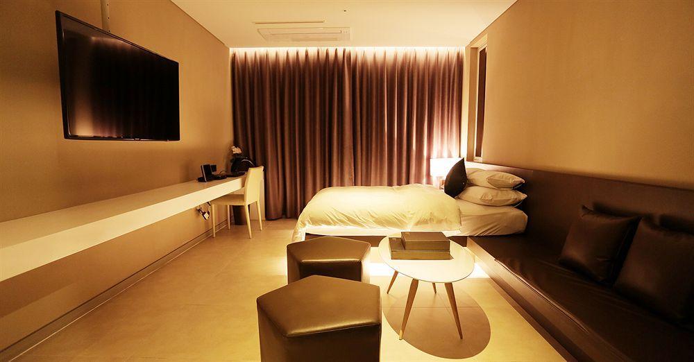 Hotel The Designers Hongdae Séoul Extérieur photo